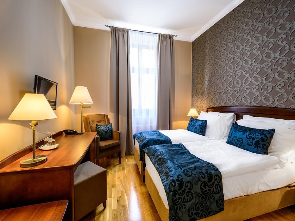 Alexander Hotel Stříbro Kamer foto