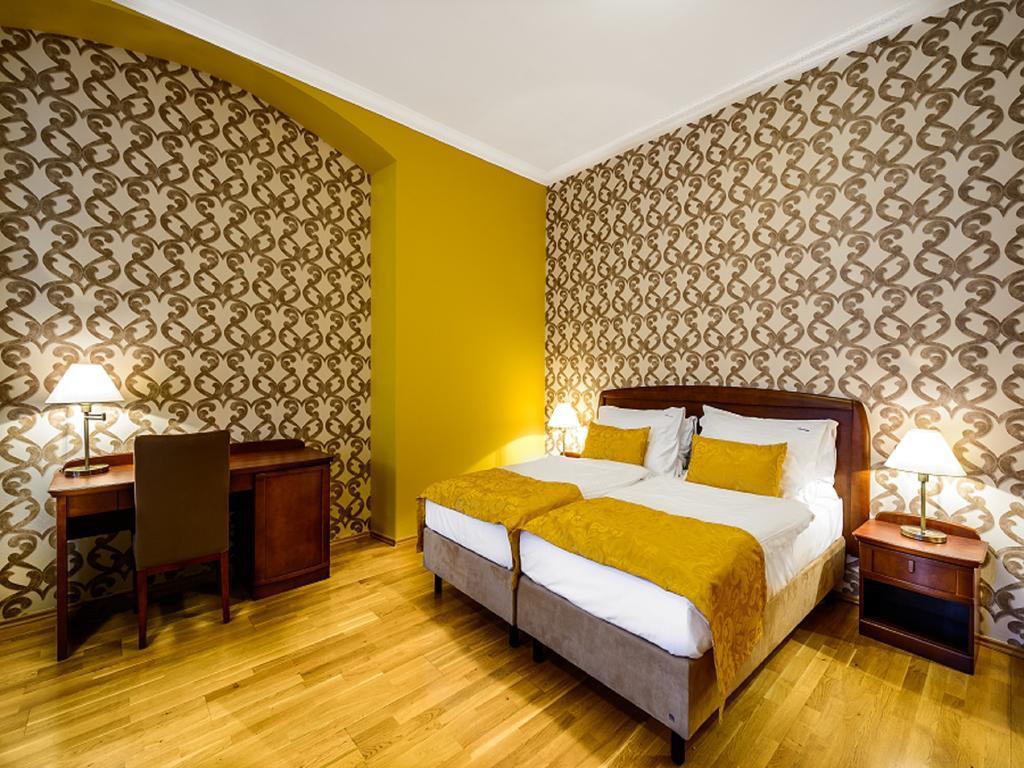 Alexander Hotel Stříbro Kamer foto